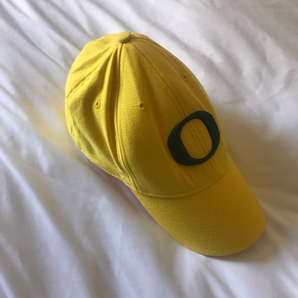 Nike Oregon Ducks Hat - Picture 1 of 4